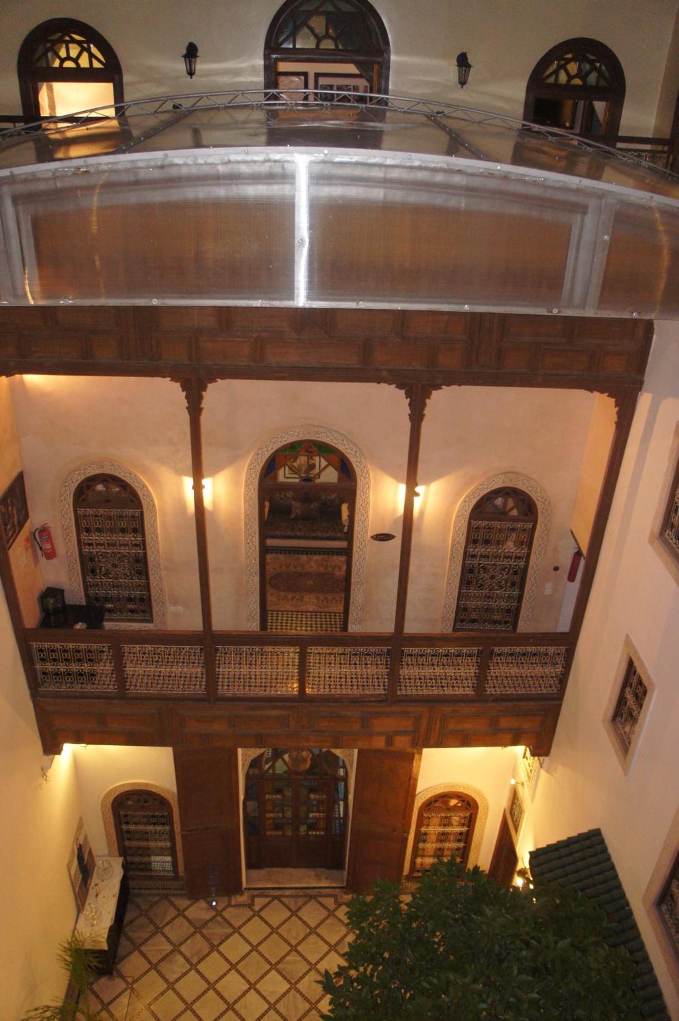 Riad Les Remparts De Fès Exteriör bild