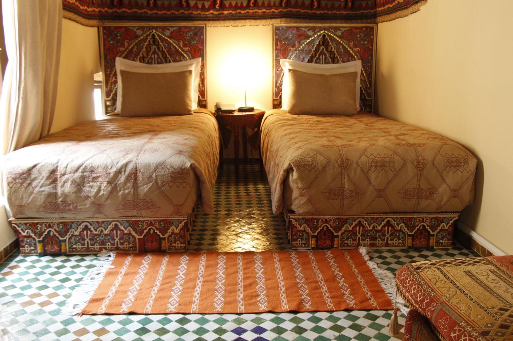 Riad Les Remparts De Fès Rum bild