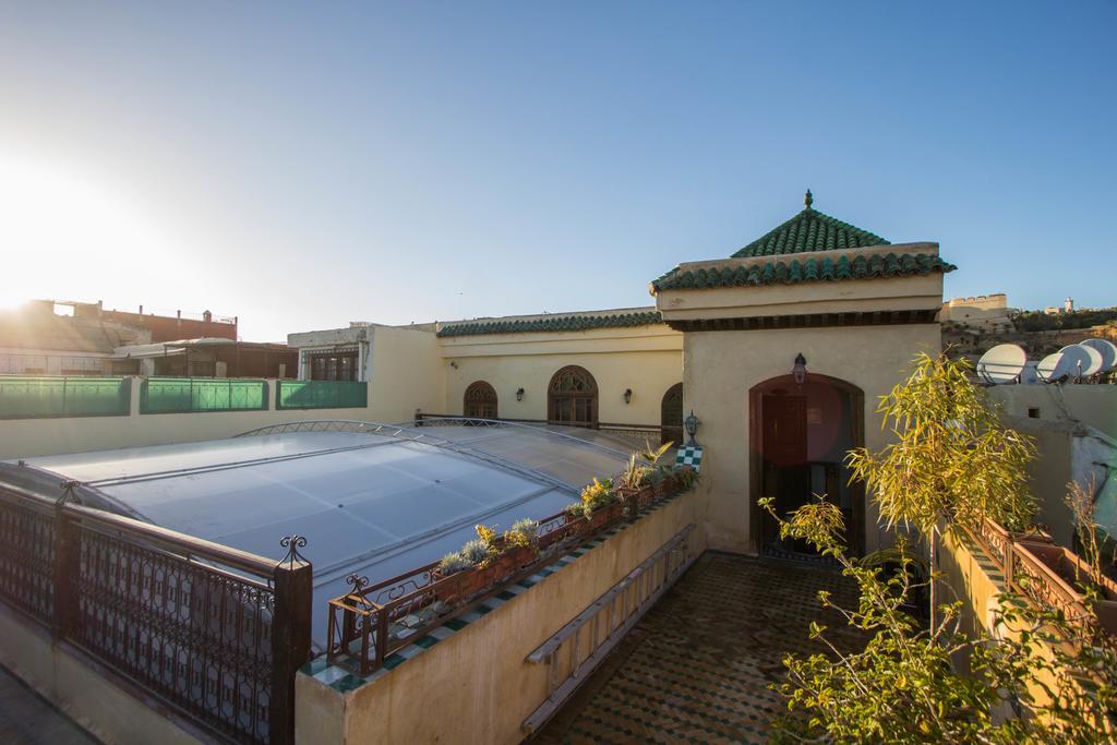 Riad Les Remparts De Fès Exteriör bild