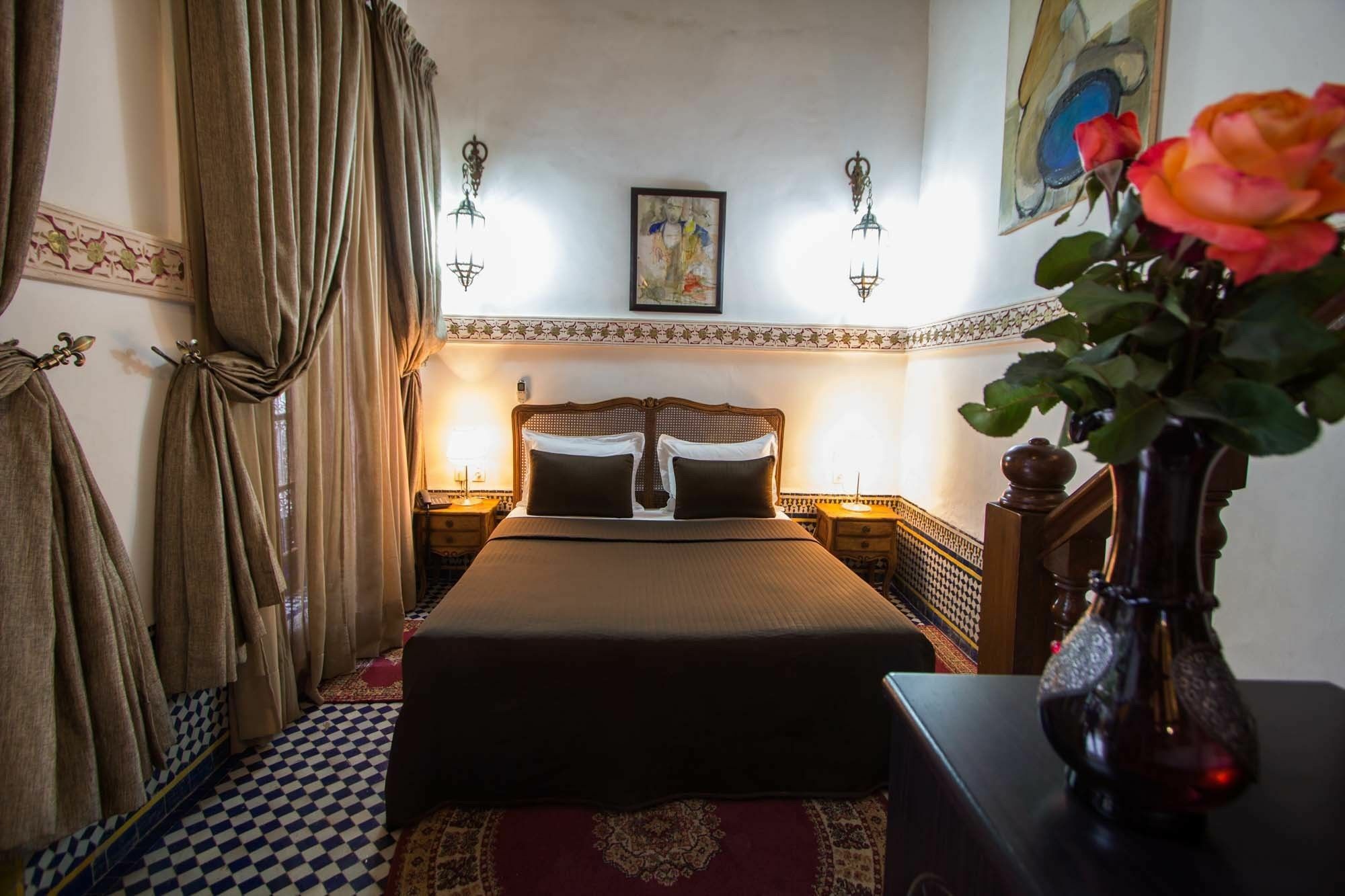Riad Les Remparts De Fès Exteriör bild