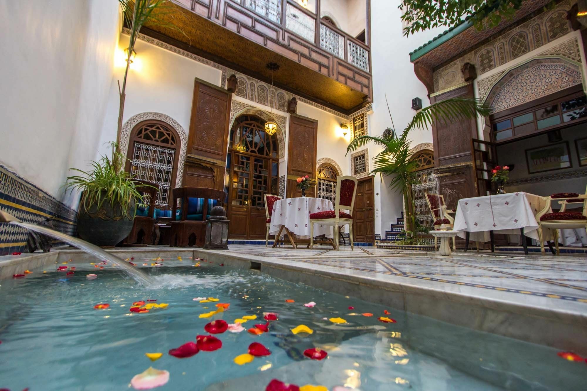 Riad Les Remparts De Fès Exteriör bild