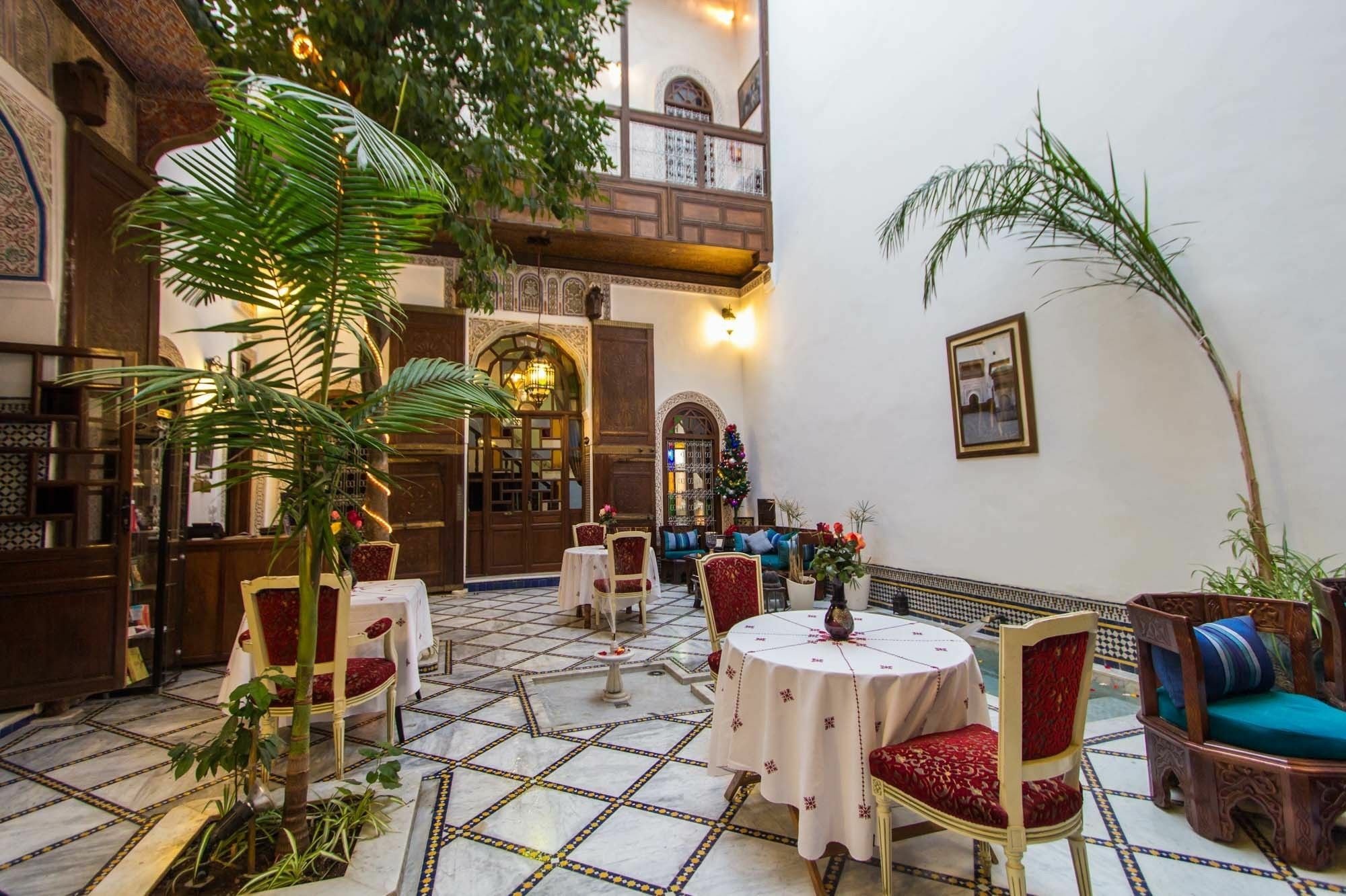 Riad Les Remparts De Fès Exteriör bild