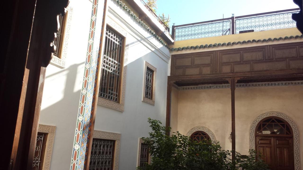 Riad Les Remparts De Fès Exteriör bild